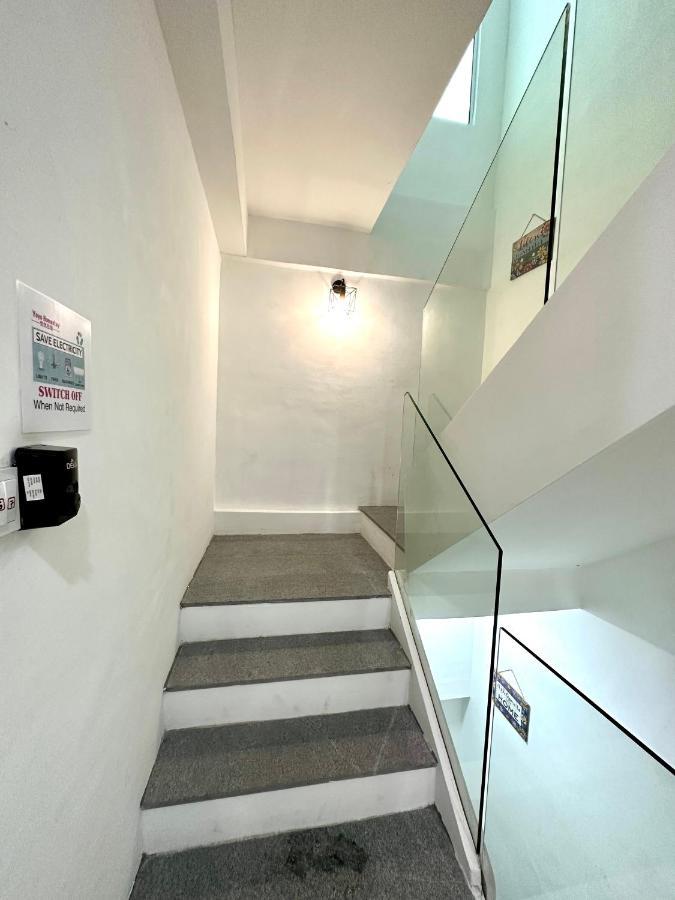 Springfield 3-Storey Cheerful Townhouse #Yoyo Homestay Sandakan Exterior foto