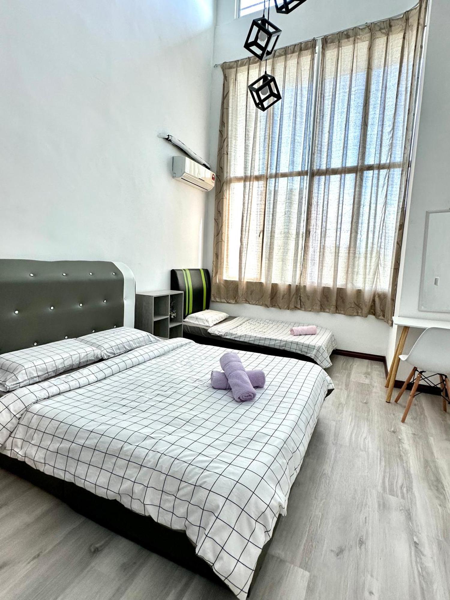 Springfield 3-Storey Cheerful Townhouse #Yoyo Homestay Sandakan Exterior foto